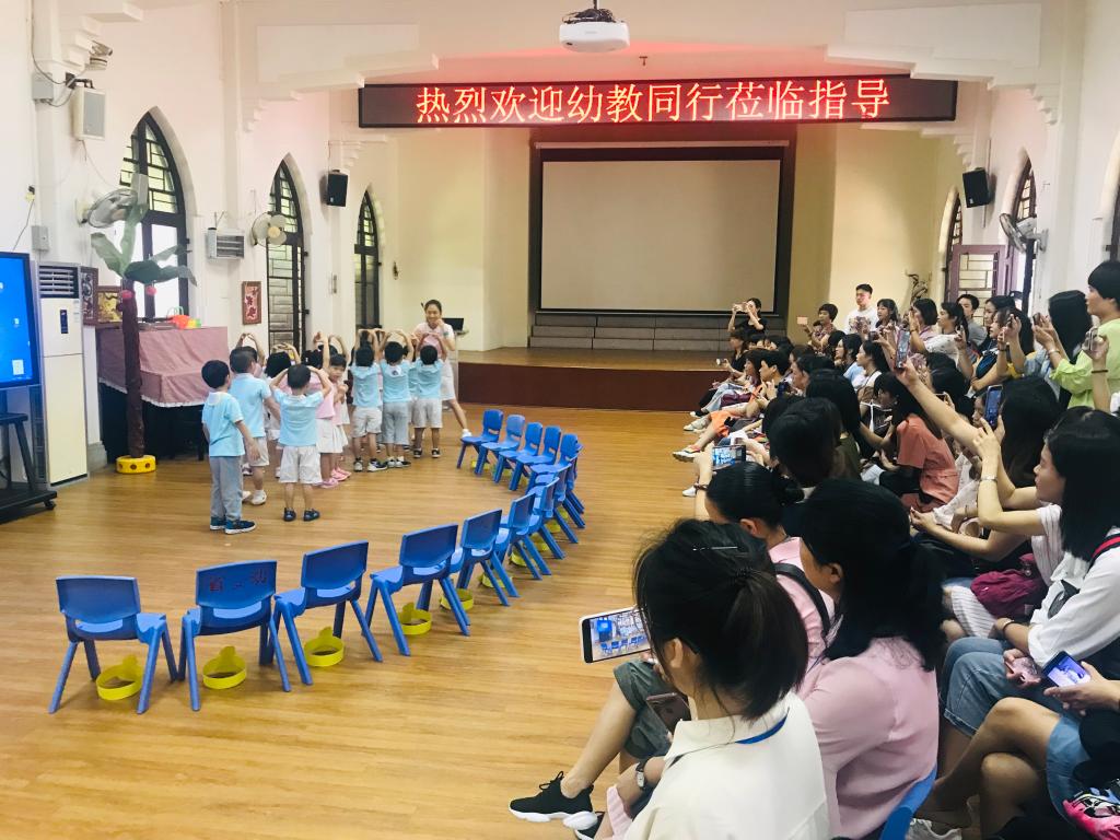 在省委机关幼儿院参访学习